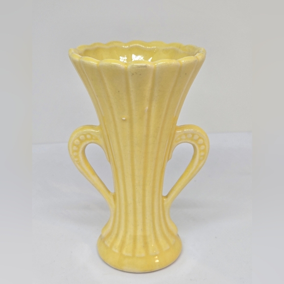 Vtg Yellow McCoy Pottery Double Handled Vase USA - Picture 1 of 11